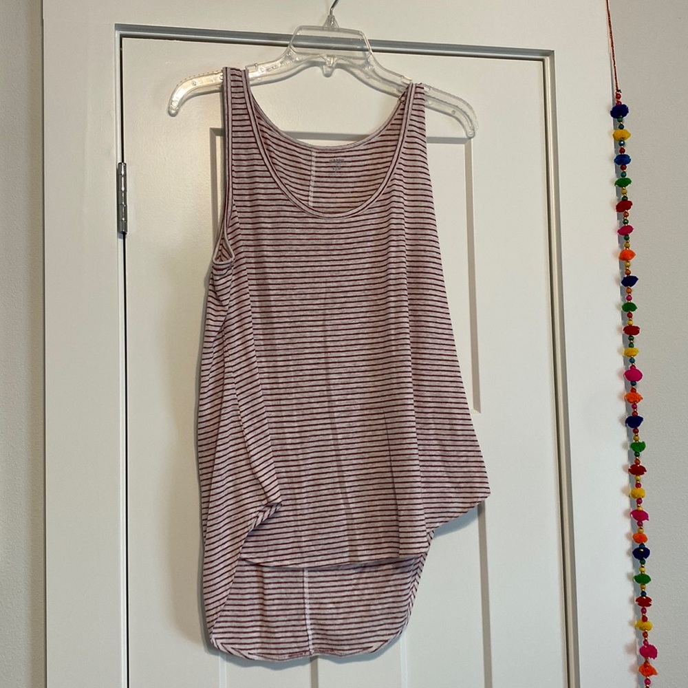 Old navy white and maroon tank top